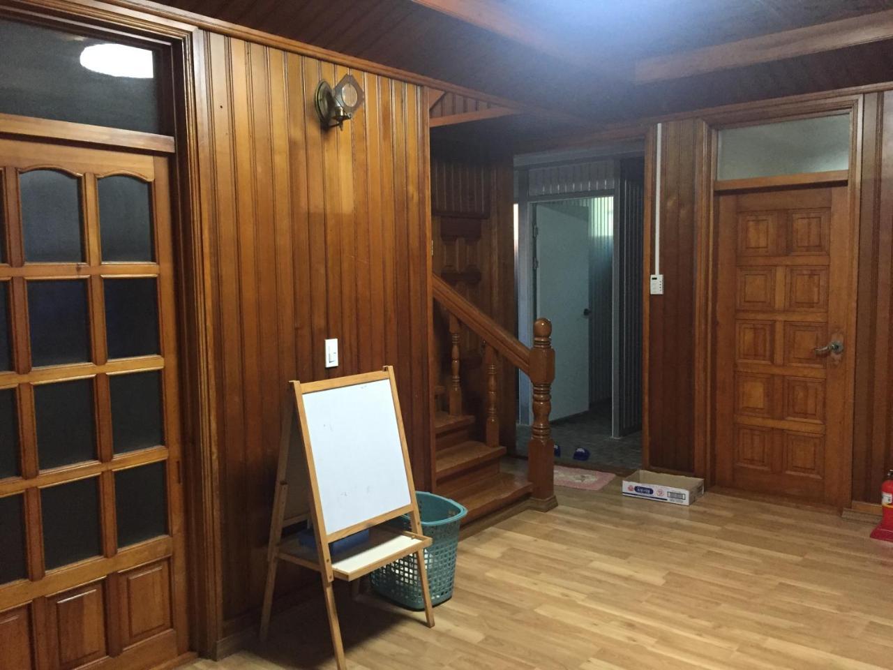 Jeju Guesthouse Εξωτερικό φωτογραφία