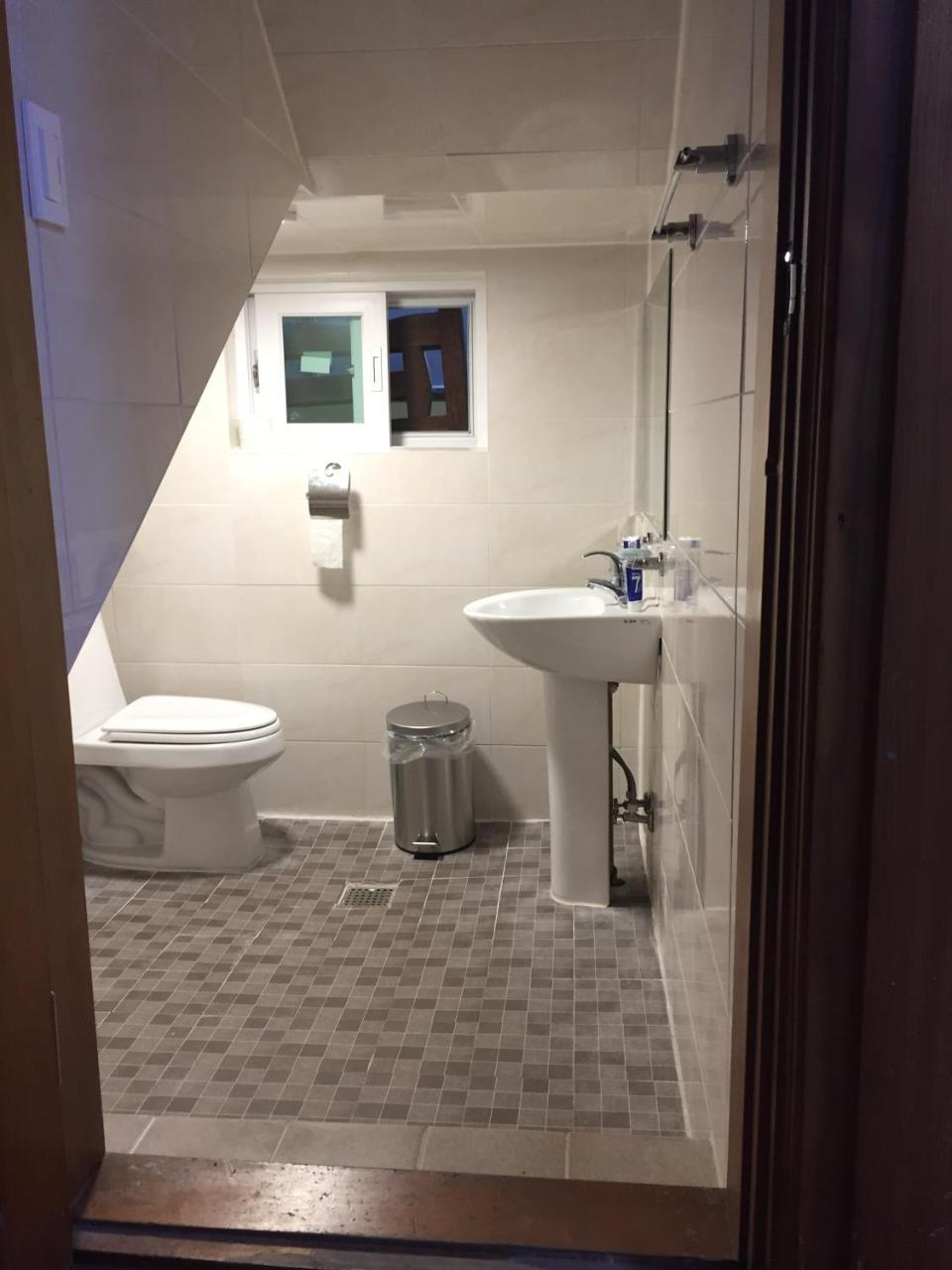 Jeju Guesthouse Εξωτερικό φωτογραφία
